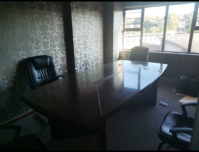 63M² OFFICE FOR SALE IN SONHEUWEL